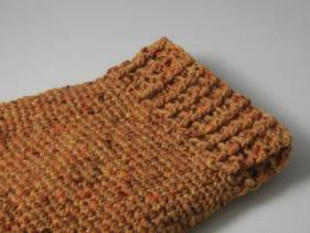 Melitas, crochet mitts