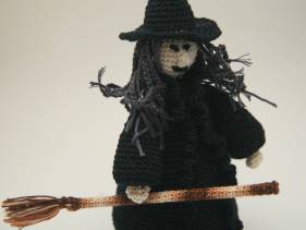 Bruja piruja amugurumi