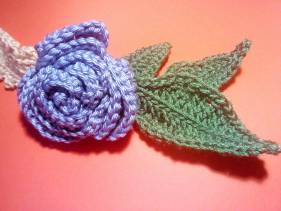 Bufanda-collar de crochet con flores
