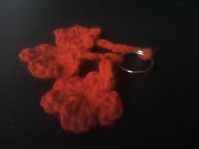 Llavero con flores en crochet