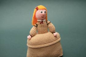 Menina Infanta Margarita. Amigurimi