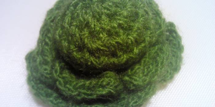 Broche flor de crochet
