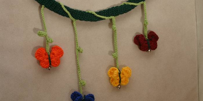 Mariposas móviles de ganchillo