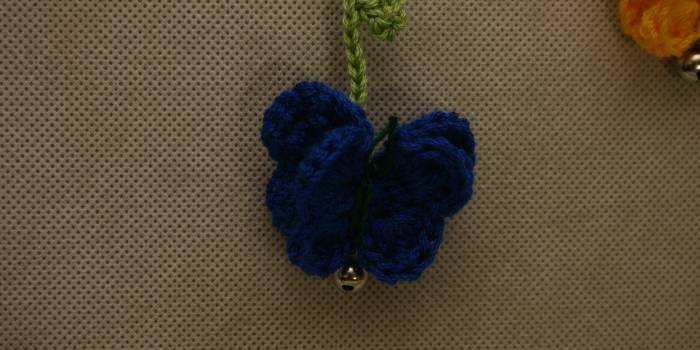 Móvil de mariposas para bebé
