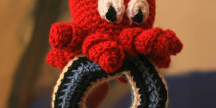 Octopus rattle